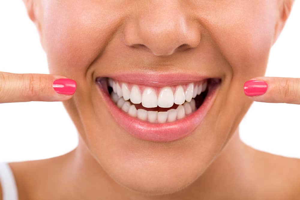 How Long After Teeth Whitening Should You Wait to Eat?